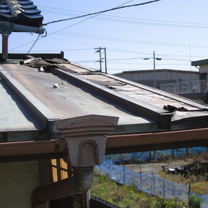 中古住宅を買われたお客様からの、大雨の後の屋根修理のお問い合わせ