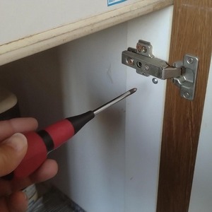 キッチン扉の調整サービス