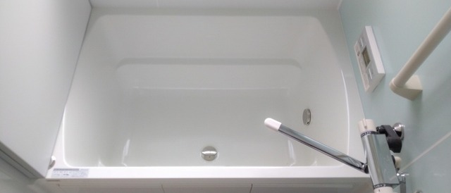 浴槽の写真　クリナップのユアシス.jpg