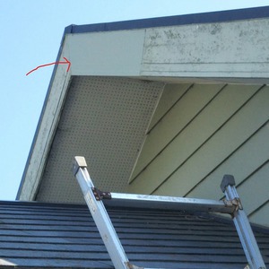 御前崎市　店舗　台風の影響で傷んだハフ板修理、塗装工事