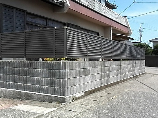 御前崎市 コンクリートブロック塀とフェンスの設置工事施工例